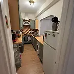 Double Bedroom In Chelsea