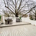 Urban Oasis Hideaway