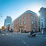 Private Rooms In Euston Square, Central London