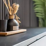 Luxury 1-Bedroom Escape
