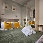 Beautiful And Spacious Flat