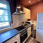 Paddington Station - 2-Bedrooms, 2-Baths And Living Room - Posh Apartment In Central London