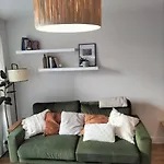 Spacious 2-Bedroom Apartment In Central Location, Modern Amenities, Walking Distance To Attractions