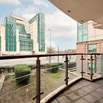 2 Bed 2 Bath Close To Big Ben