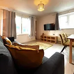 Rebecca Place At Whitechapel - 2 Double Beds, 1 Sofa Bed, Max 5 People