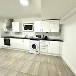 Kent House Suites - Se26