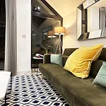 Nancys Place In Notting Hill Hosted By Airoperate