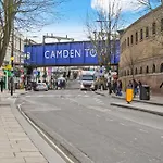Calm Home Away From Home In Camden Town