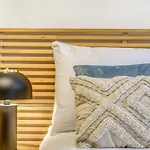 Executive 4 Bedroom Town House In Canada Water Free Wifi & Parking By City Stay Aparts London