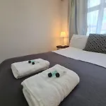 Smart & Bright Apartment