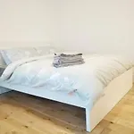 Cosy Rooms Near Canary Wharf & The O2