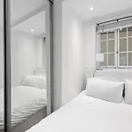 Londwell, Sloane Square Gem, Private Terrace Suite
