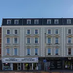 Spacious Clapham Apartments