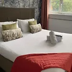 R1 Superking Sized Bed & 65\