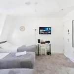 Camden House - Next To Camden Market And Station - City Center