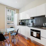Superb One Bedroom Apartment In Soho