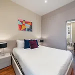 Superb One Bedroom Apartment In Soho