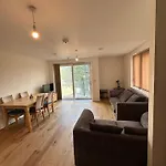 New Build 2 Bedroom With 2 Bath In London