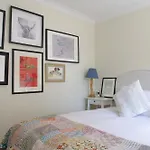 Notting Hill Light & Airy