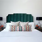 Prime Covent Garden Penthouse