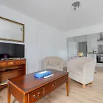 Cosy 2 Bedroom Apartment Near Wembley, Garden, Late Check In