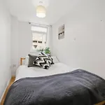 Warwick Avenue Hububb Stay