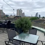 Stylish 2Bd Flat With Private Balcony - Battersea