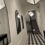 Stunning 2 Bedroom Apartment In Mayfair