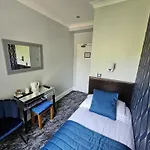 Mentone Hotel
