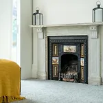 Spacious King Size 1Bed Flat In Leafy Suburb