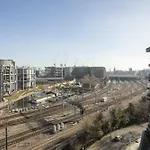 Modern Apartments At Enclave Located In Central London