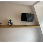 80 Inverness Terrace
