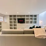 Gorgeous House In Heart Of Notting Hill