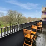The Vale - Luxury Apartments