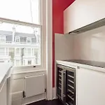 Kensington Luxury - 2 Bedrooms