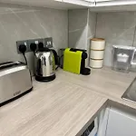 2 Bedroom Apartment, Edgware Road