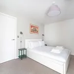 Cosy East London Retreat