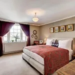 Royal Victorian Regency Palace