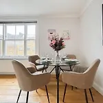 Charming One Bedroom Flat On Portobello Road