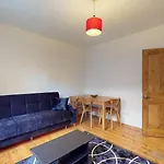 2 Bedroom Flat In Marylebone