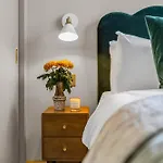 Hammersmith Residences By Mysquare
