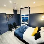 London 39 Blue House Luxury Ensuite Ideal For Tourists
