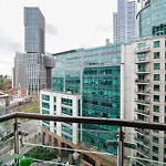 St George Wharf