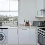 Brand New The Palms: Luxury Family Residence