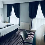 My Place Hotel