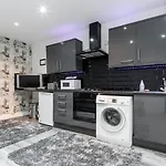 Whitechapel Grand