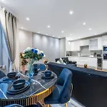 2 Bed / 2 Bath Versace Apartment In Knightsbridge