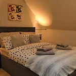Top Floor Apartment In Islington