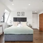 3Br Penthouse With Terrace - Cityapartmentstay