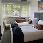 Clapham Oasis: Relax & Explore!